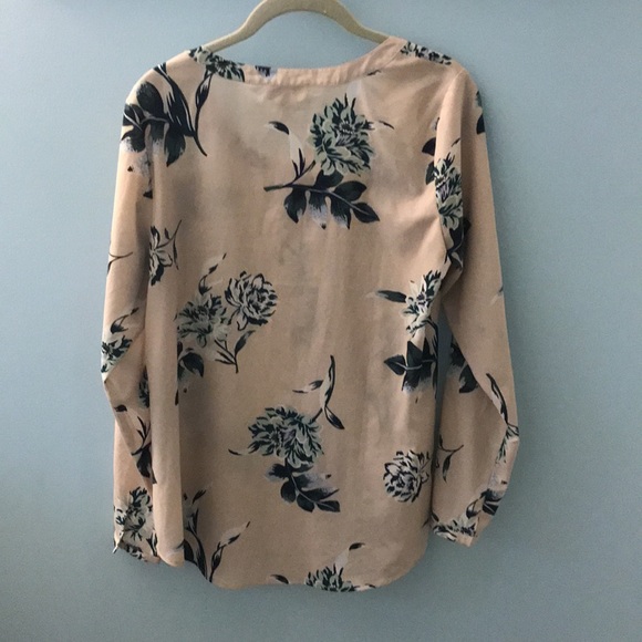 Blouse - Picture 4 of 4